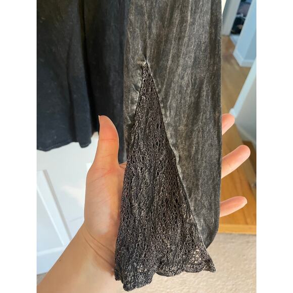 Basil Heart Lola Womens Medium Blouse 100% Cotton Gray Lace Design Long Sleeve - Picture 3 of 9